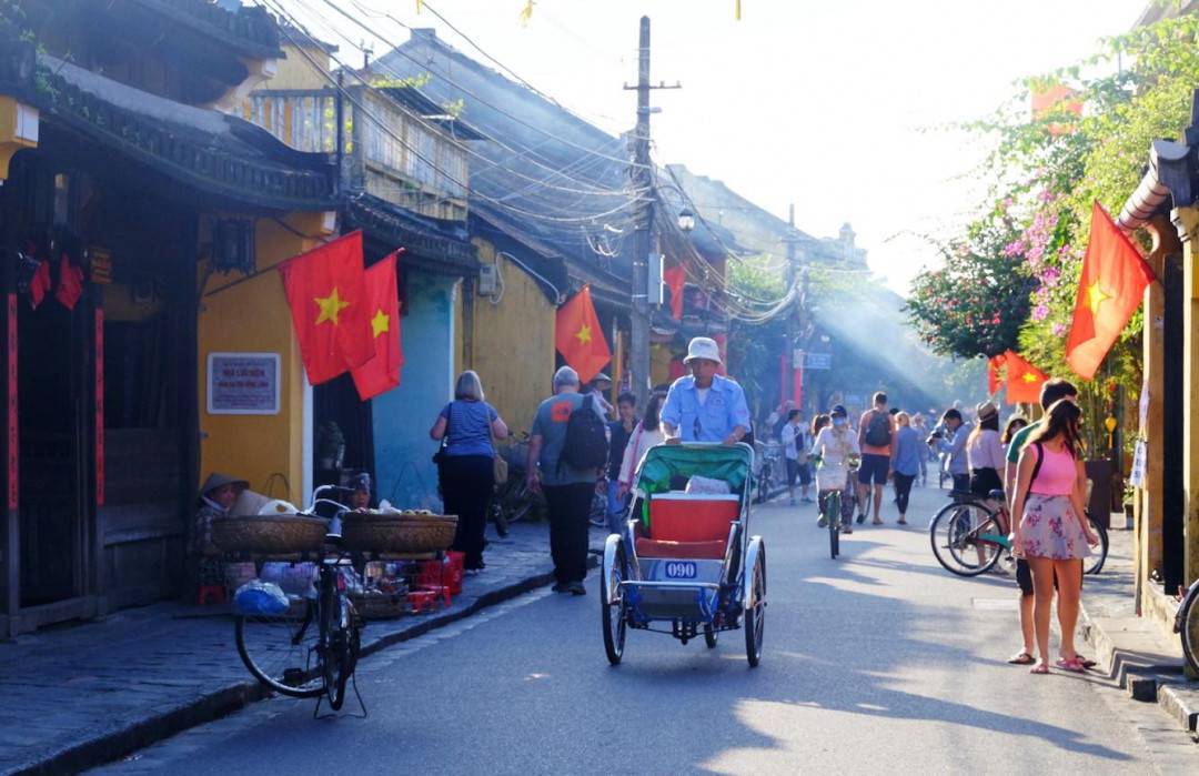 Sắp[-]đưa[-]vào[-]hoạt[-]động[-]hệ[-]thống[-]điện[-]năng[-]lượng[-]mặt[-]trời[-]tại[-]Hội[-]An[-]